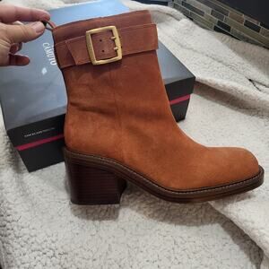 NIB Vince Camuto Women's Bembonie Stacked Heel Bootie Ankle Boot Caramel size 12
